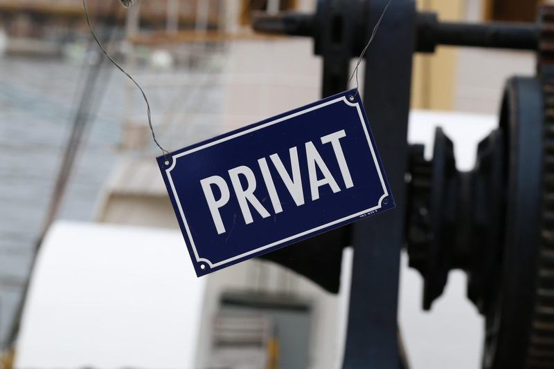 Skylt med texten PRIVAT